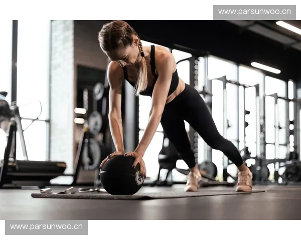 肩部借力技巧探索 提升运动表现与身体稳定性的关键所在